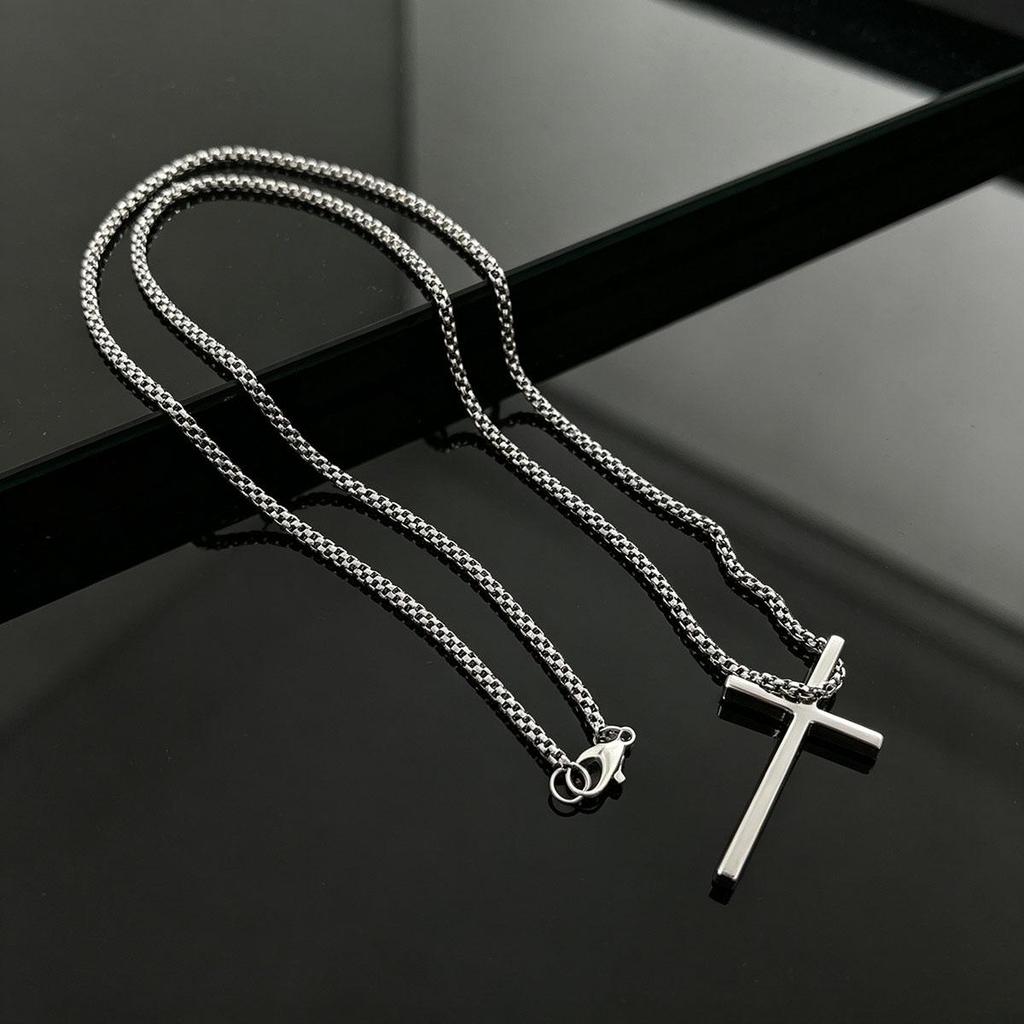 Cross Necklace Men and Women Simple Daily Design Sense Fashion Pendant Sweater Chain Accessories Personal Items