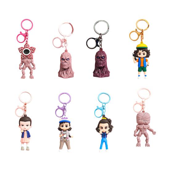 Nyckelring Hänge Tecknad Docka Design PVC Metall Nyckelring Flickvän Vän Födelsedagspresent Hänge Dekoration