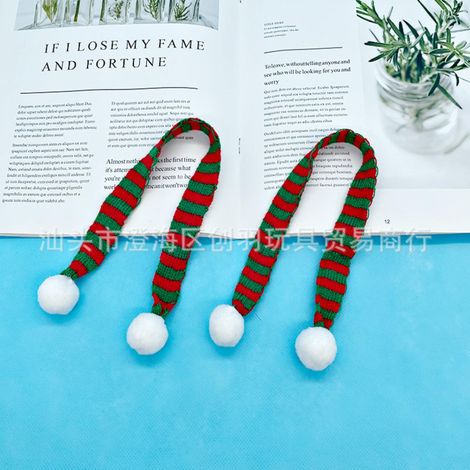 

Рождественская шапка с шарфом в красных и зеленых праздничных цветах, декоративное подвесное украшение с петлей для пальца, пряжа-клубок One Size