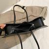 Praktische Dackel Umhängetasche PU-Leder Achseltasche Lässige Armtaschen für Pendeln und Freizeitaktivitäten Schwarz