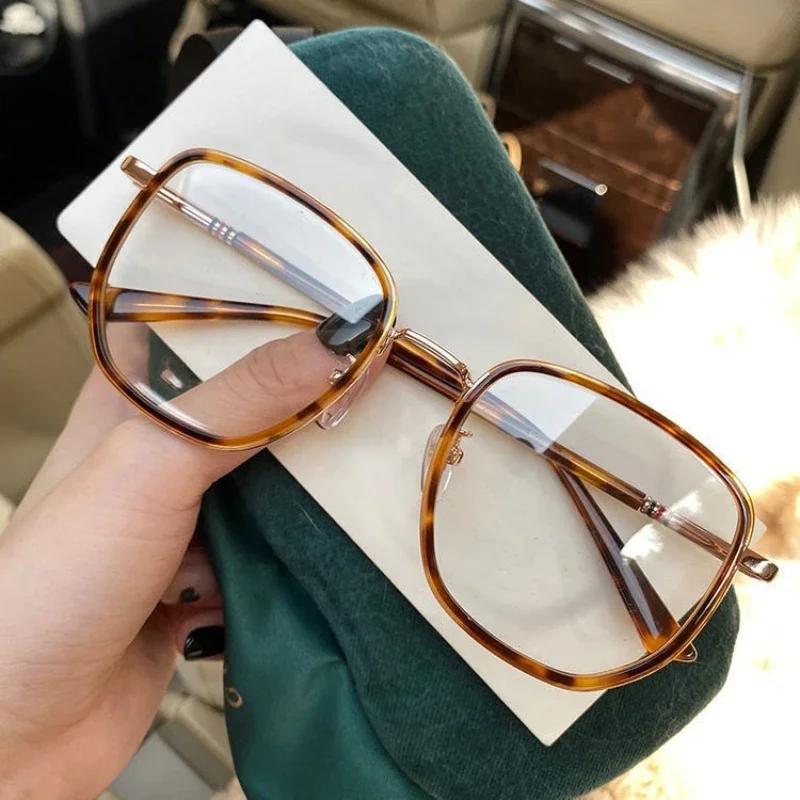 New Versatile Large Frame Myopia Glasses For Women Green Frame Anti Blue Light Radiation Myopia Glasses Fashionable Commuting