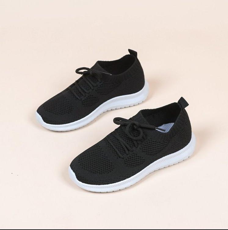 

Плоские вулканизированные туфли женские дышащие полые сетчатые повседневные туфли прогулочные туфли кроссовки на шнуровке модные женские кроссовки 2024 42 чёрный