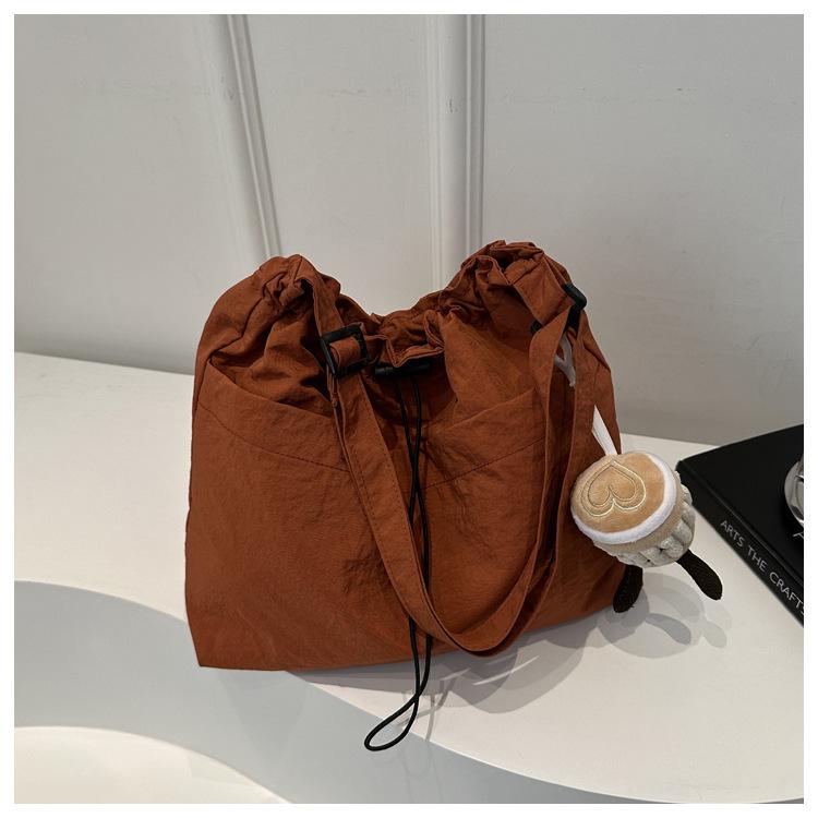 Casual Large Women's Tote - New Fashion Cloth Bag for School & Commuting, Single Shoulder or Crossbody, High-Capacity