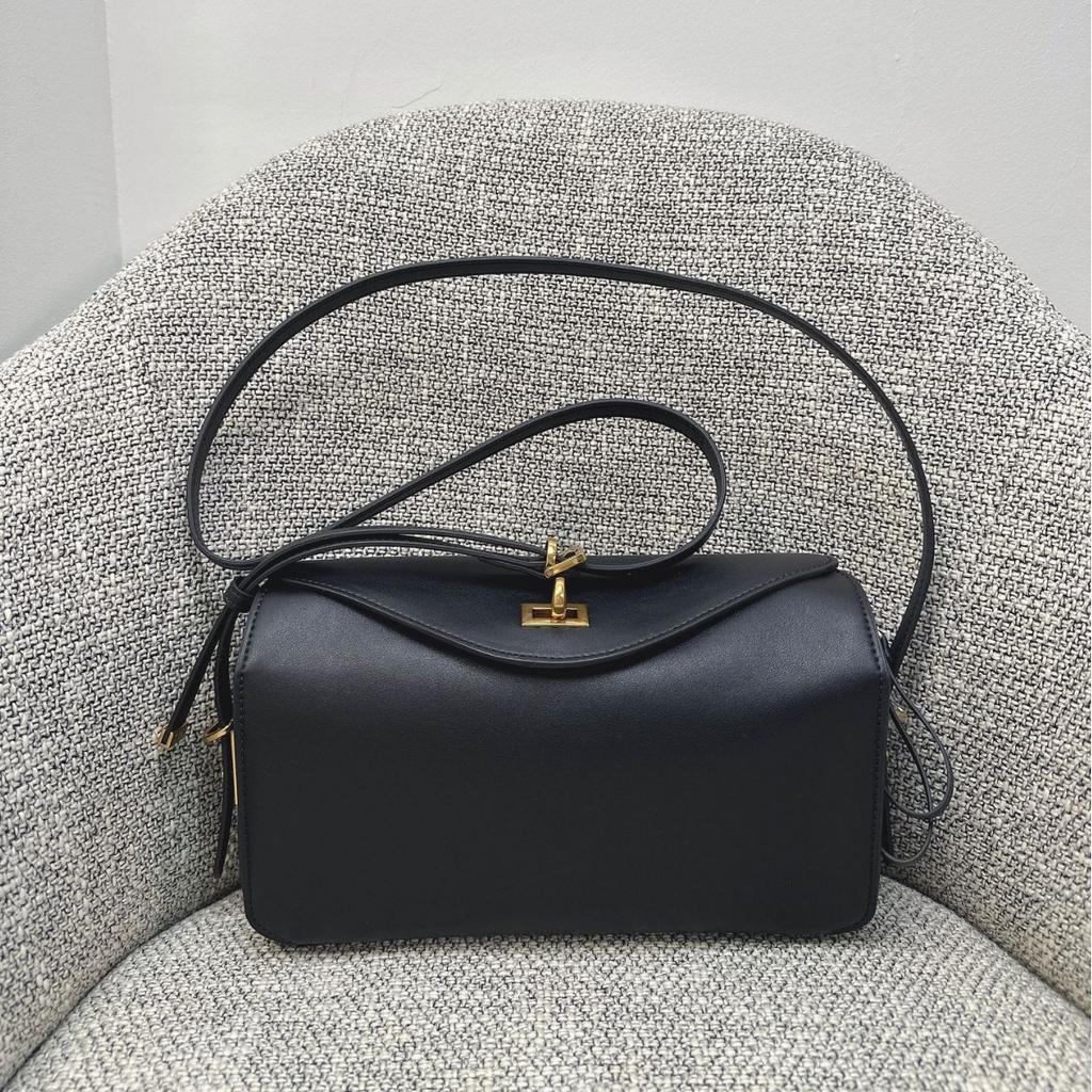 First layer cowhide rodeo pillow bag high-end leather women's underarm bag new niche commuter shoulder messenger bag