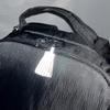 Portachiavi Lampada da Notte con Nappa Riflettente Grigia: Ciondolo in Pelle PU Luminoso