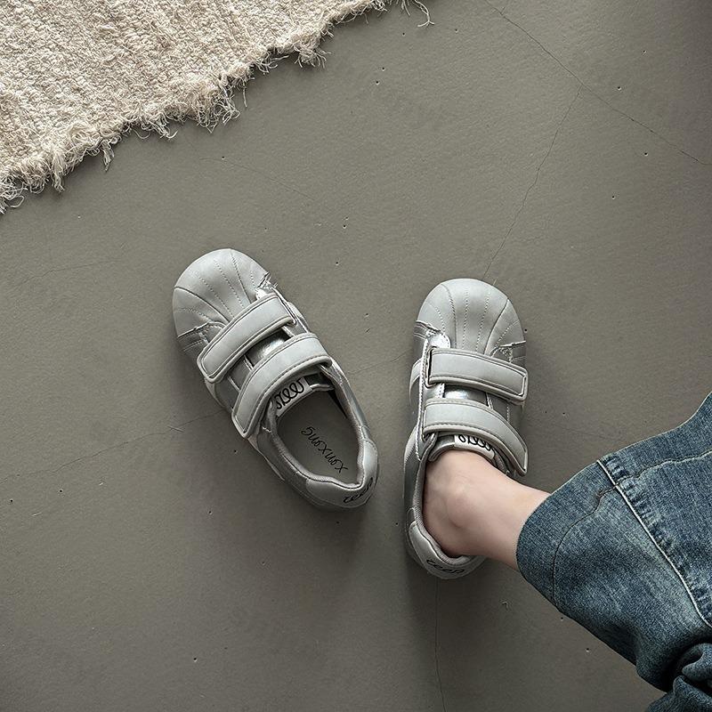 Fashion Women's Fashion Versatile Low Top Casual Single Shoes 2025 Autumn New Interior Height Increasing Comfortable Non Retro Sneakers