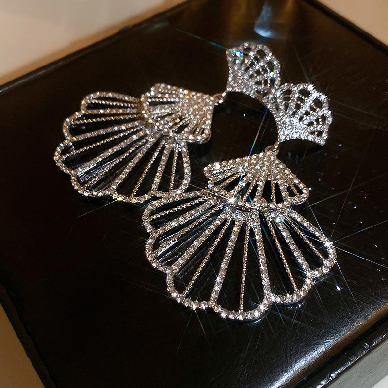 Silver needle inlaid diamond fan skirt earrings exaggerated niche temperament stud earrings new personality full diamond ears