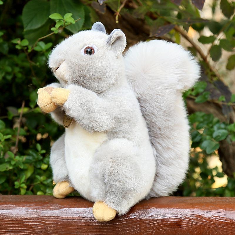 Simulation Hold Hazelnut Squirrel Plush Toy Stuffed lifelike Big Tail Squirrel Plushies For Kids Birthday Gift Garden Decor DOll
