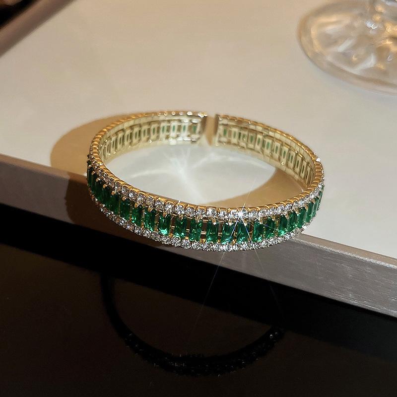Trendy Inlaid Zirconia Open Bangle: Retro Korean Temperament Bracelet
