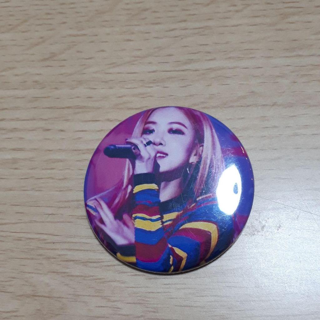 [USED] Button Badges