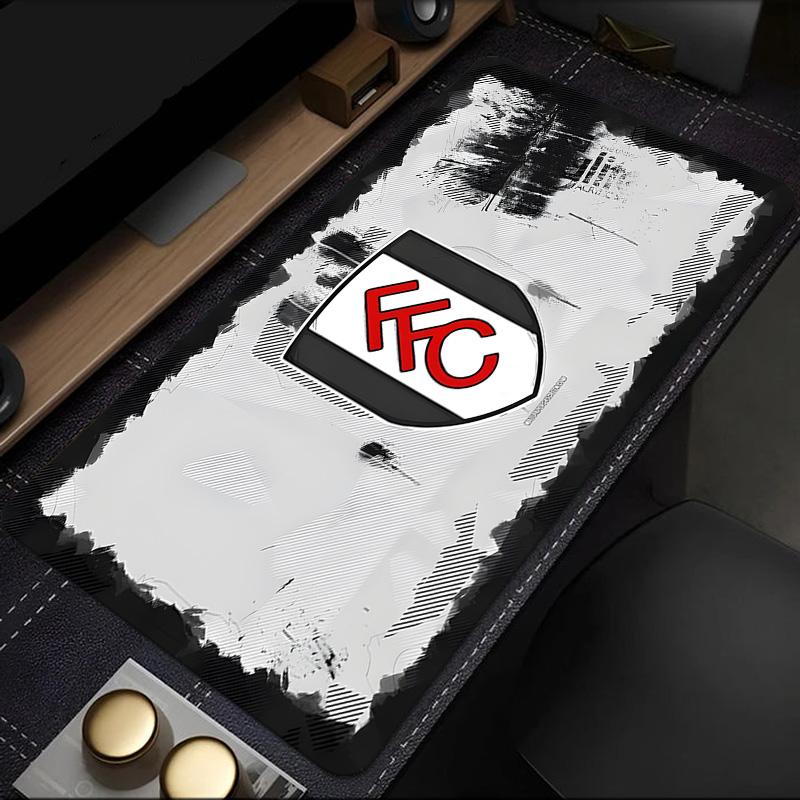 Fulham Crest Design Mouse Pad, Rubber Base, Mouse Pad for Gamers and Office Use, Gaming Desk , Easy To Clean Mat Christmas fan gifts