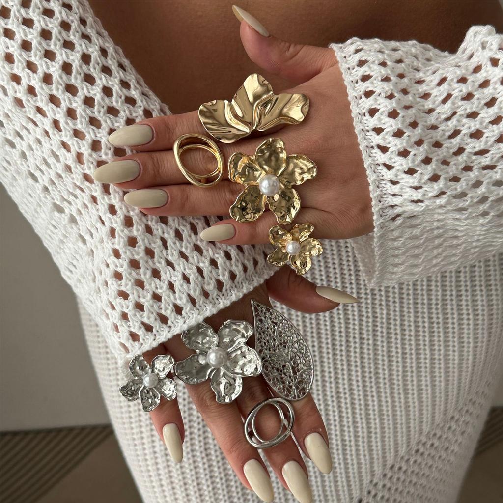 4Pcs/Set Vintage Irregular Pearl Flower Rings for Women Punk Geometric Exaggerated Gold Silver Rings Set Finger Ring Jewelry New