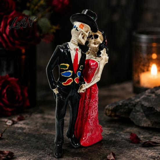 Unique Gothic Gift Skeleton Couple Statue, Romantic Figurine, Resin Home Decor Man And Woman Sculpture for Halloween Table Weather-resistant Courtyard