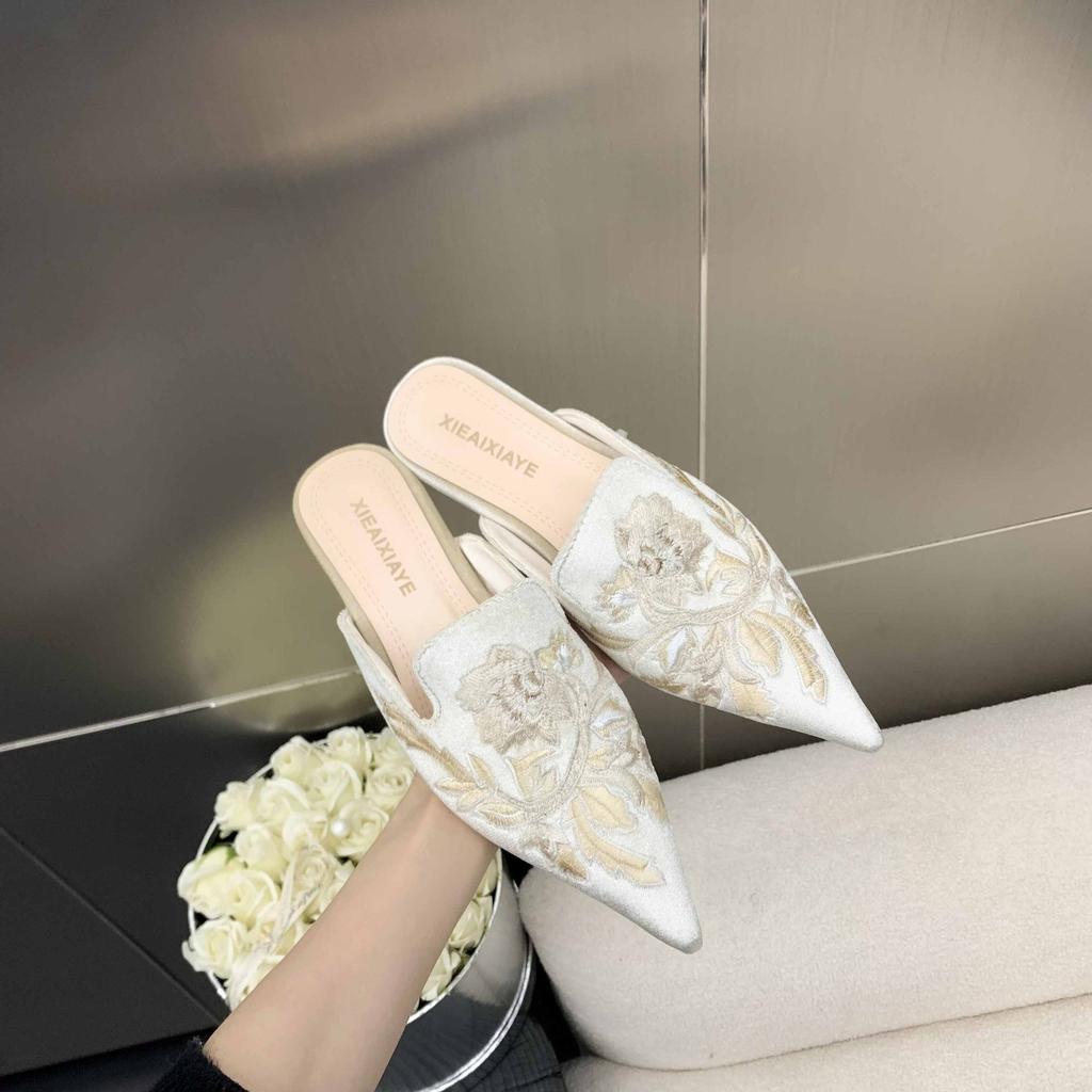 Slides Embroidery Pointed Toe Retro Black Women's Mules Slippers and Ladies Sandals Low Price Designer Luxury Easy Wears Shoes