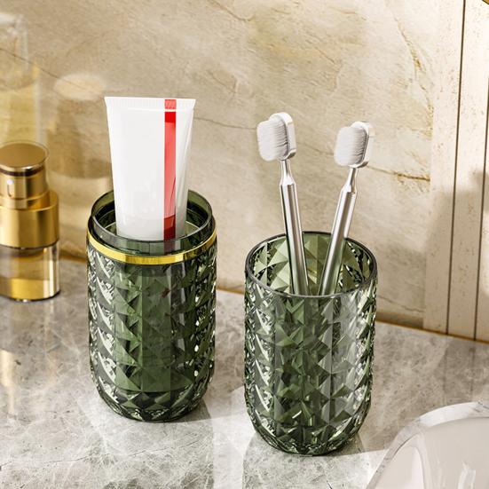 Toothbrush Box Large Capacity Light Luxury Portable Travel Toothbrush Toothpaste Holder Case Bathroom Accessories