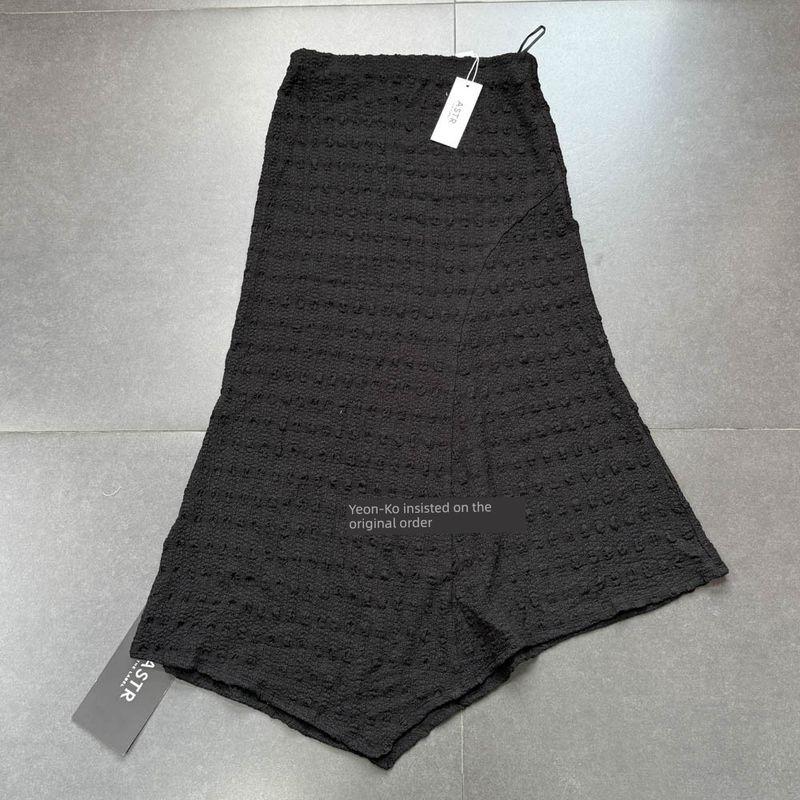 

Foreign Trade @ STR Pure Original Simple Exquisite Bubble Pleat Texture Irregular Elastic Waist French style Top + Skirt Black Asymmetrical overskirt S