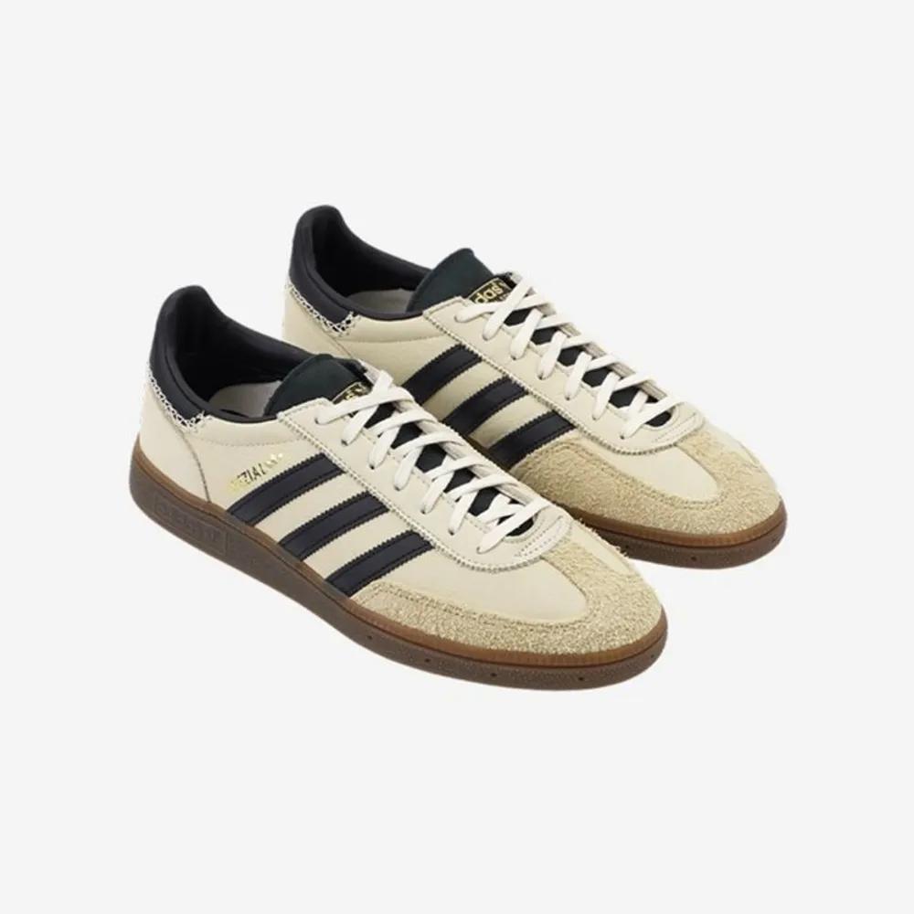 Adidas Spezial Women's White and Black Daily Sneakers