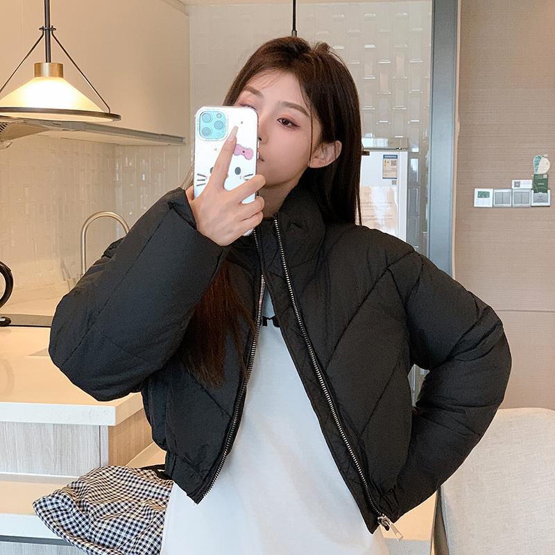 

Теплая и удобная зимняя куртка для женщин, свободное короткое пальто из хлопка в корейском стиле M чёрный