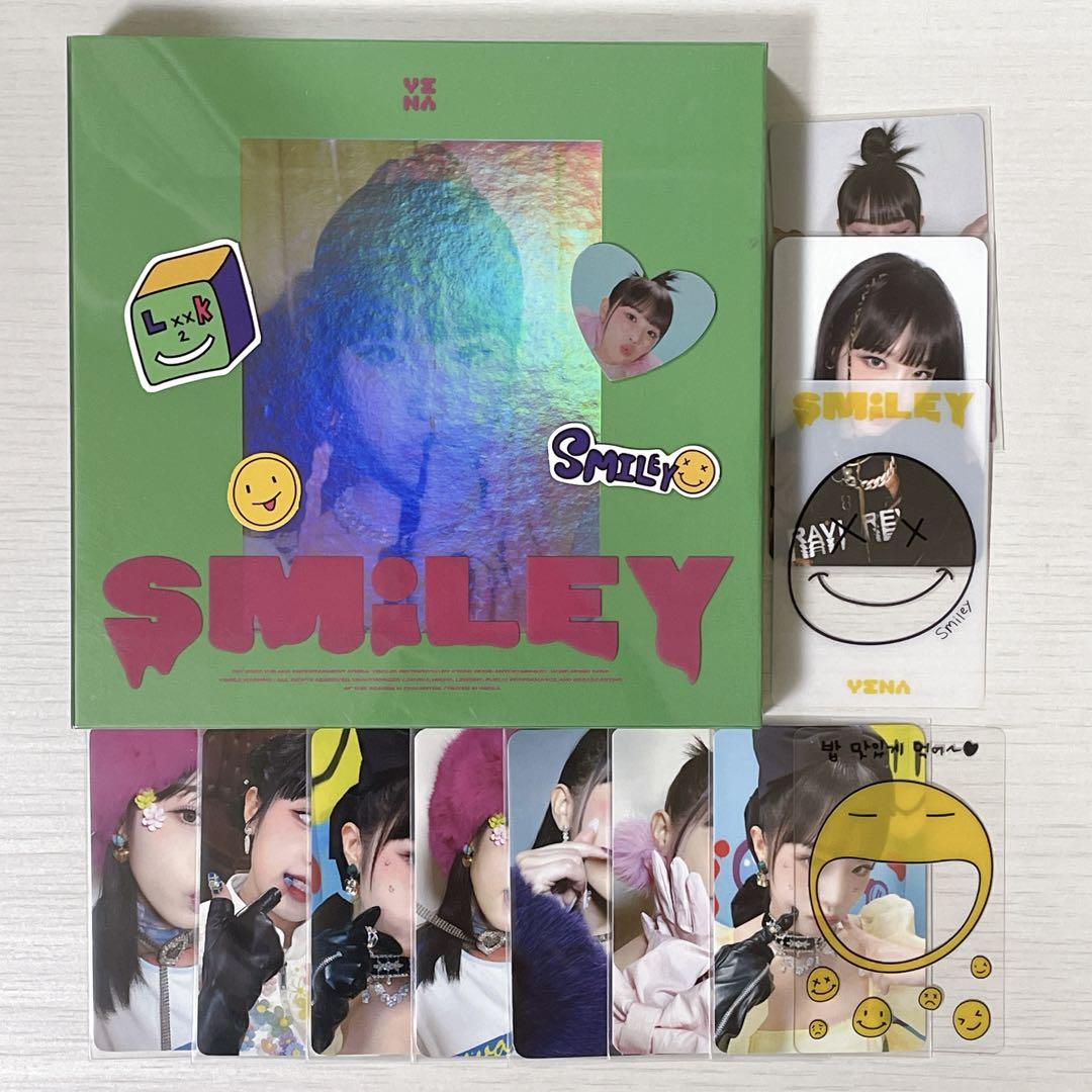 

[USED] Yena Smiley Trading Card CD
