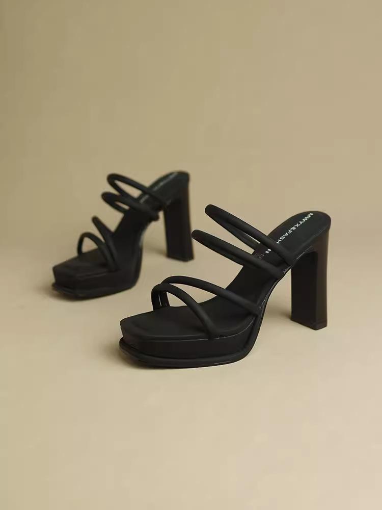 

Black high heels for women are not tired to wear outside the feet 2025 summer new Muller shoes small platform sandals 10cm 34