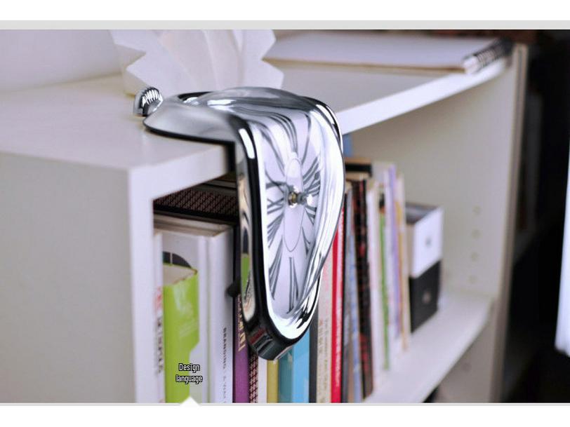 Creative Melting Table Clock with Roman Numerals – Retro Twist Design for Home and Office Decor