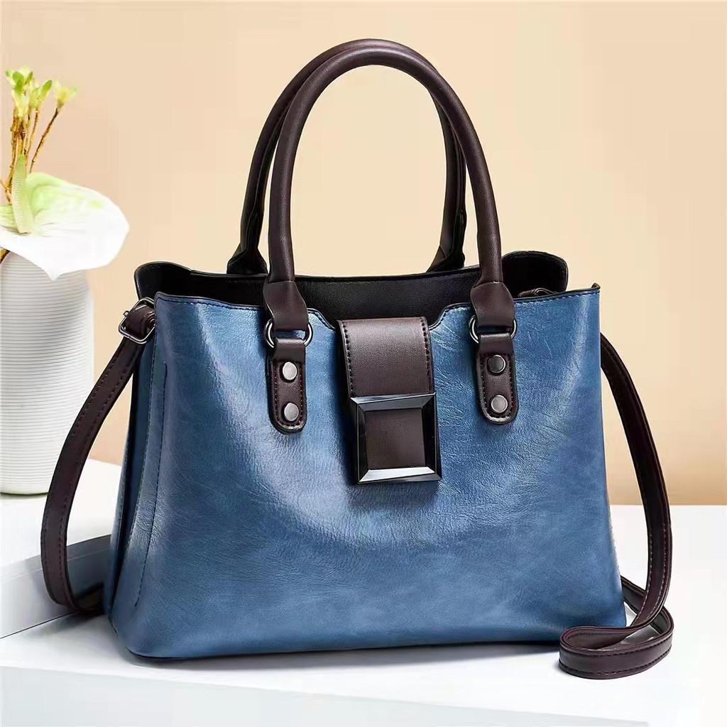 Large Capacity Retro Style Handbag For Women With Multi-functional Pockets And Zipper Closure