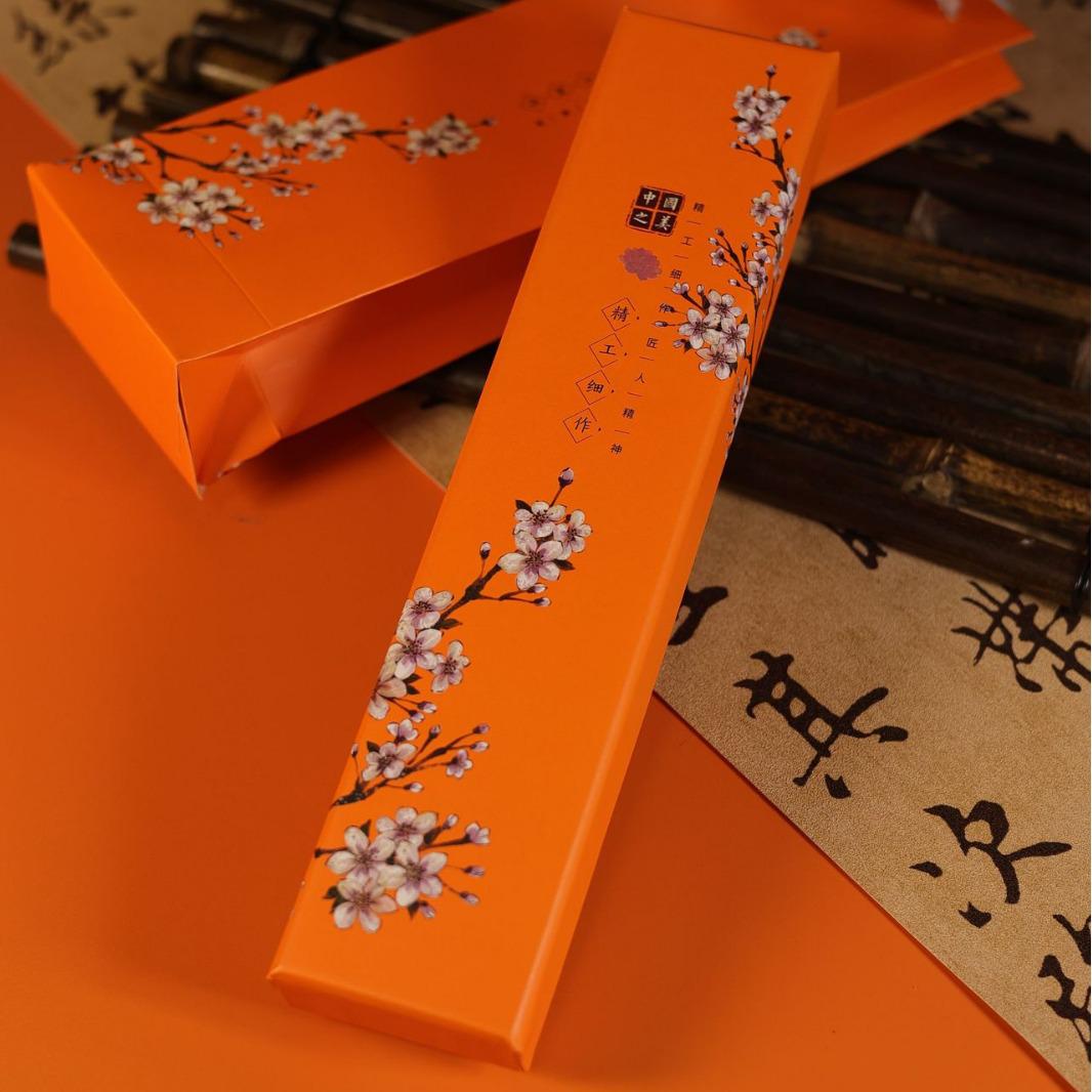 

Старый Чанмэнь Сучжоу Двусторонняя вышивка Складной веер: Древний стиль ципао для женщин