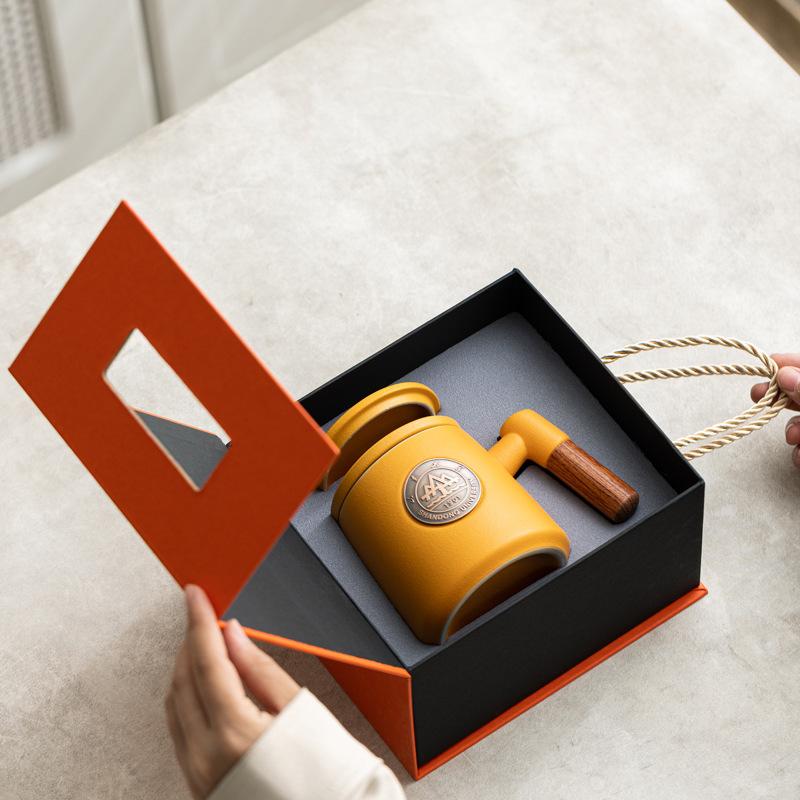 Famous School Ceramic Cup Filter Cup, Metal Bronze Plate Relief Cup, Water Cup With Lid Gift Box