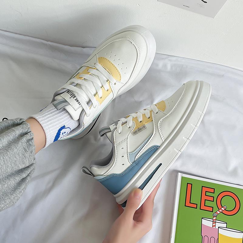 

Spot little white shoes women s 2021 spring and autumn new Korean version student fashion casual versatile board shoes Hong Kong style trend women 40