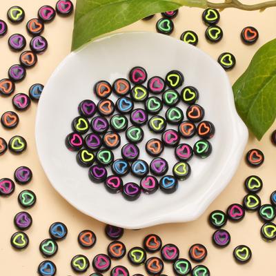 100 Stück Acryl Herzmuster 7 mm Schmuck DIY Armband Ohrringe Schlüsselanhänger Material Zubehör