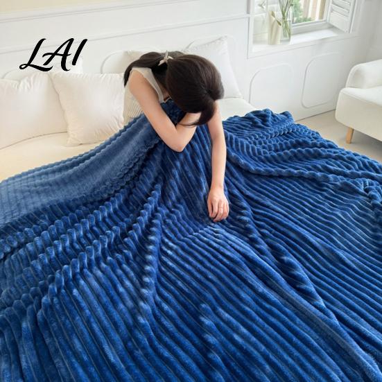 Skin Friendly Milk Velvet Throw Striped Fleece Blanket for Bed Ribbed Couch Thickened Warm Bed Soft Breathable Cozy Blankets Lightweight