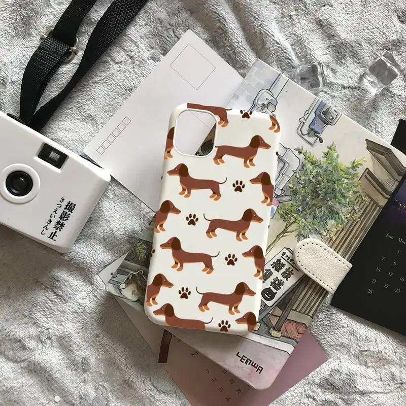 

Мультяшные чехлы для телефона с таксой и бульдогом для iPhone 16 15 14 13 12 11 Pro Max Mini SE 7 8 Plus Мягкая крышка Милая собака Fundas Coque iPhone 15 Plus