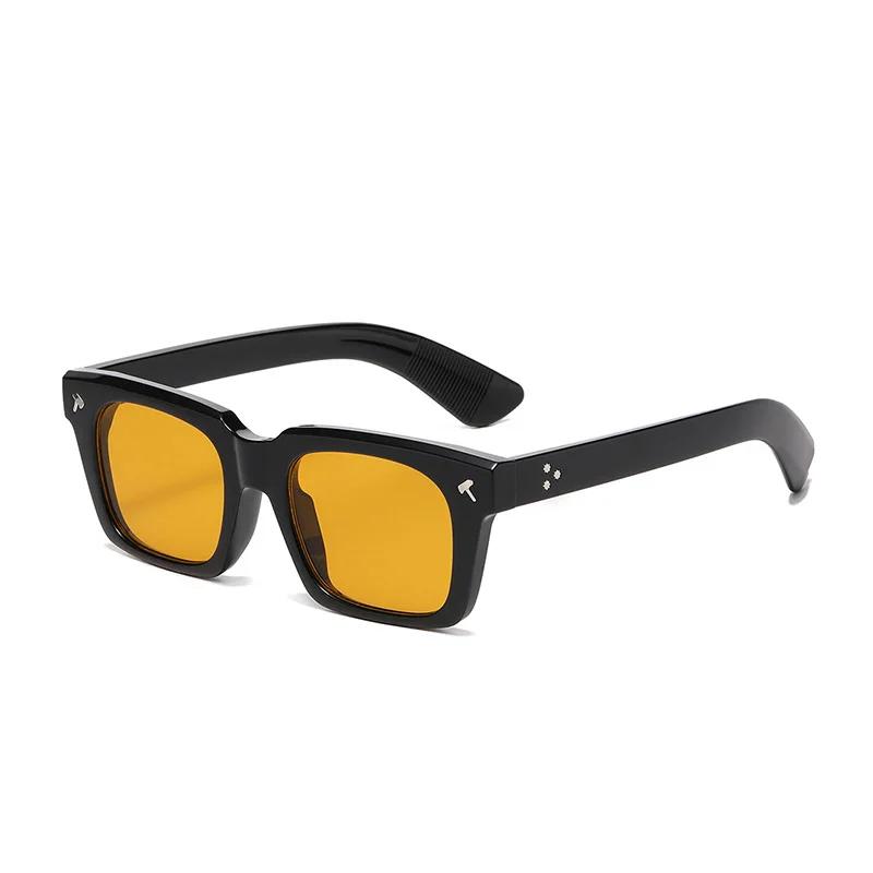 Outdoor Driving Rivet Square Sunglasses Women Men Luxury Designer Vintage Punk Eyeglasses UV400 Protection