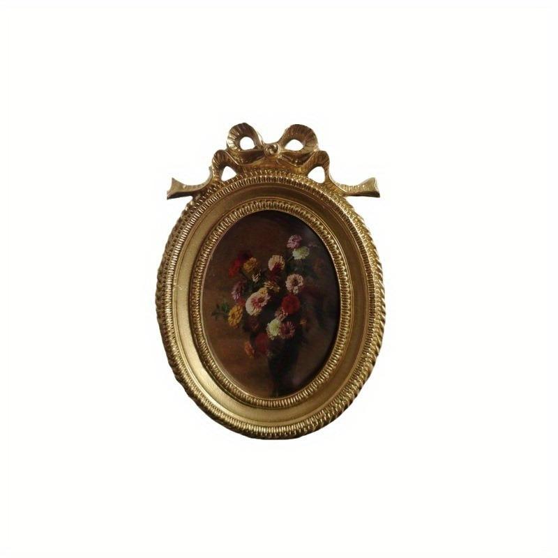 European Style Retro Carved Floral Resin Photo Frame Gold Color Square Design for Desktop Display and Wall Hanging Home Decor