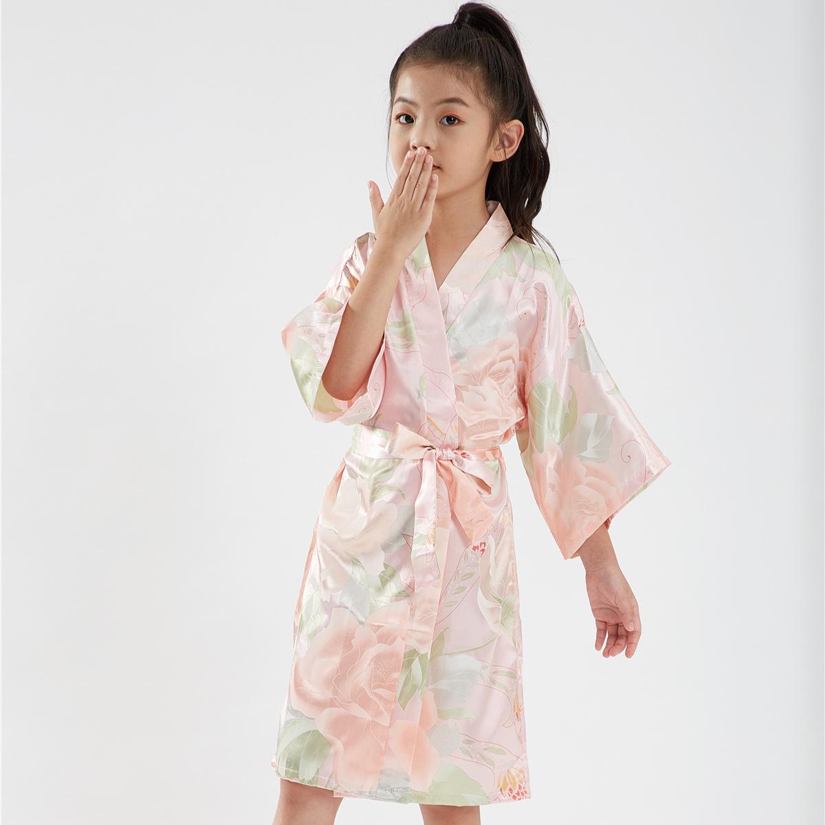 

Удобный и элегантный шелковый халат с имитацией темперамента, атласный детский кардиган с большим пионом и халат-кимоно, детский утренний халат с цветочным принтом 12 розовый