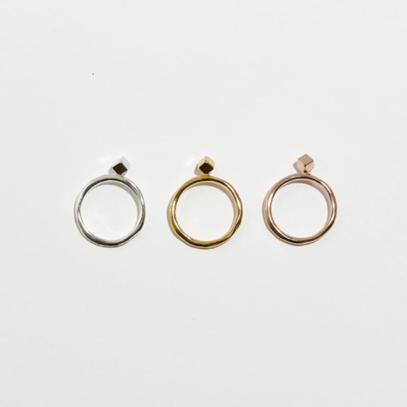 BONAFIDE JEWELRY Solid Cube Wavy Ring