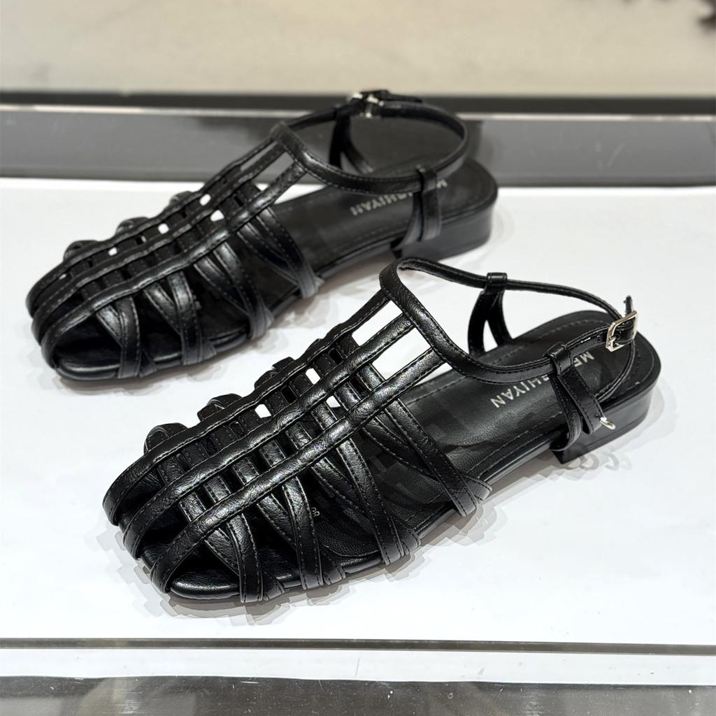 Retro-style Hollowed-out Sandals for Women, New Style Low-heeled Casual Shoes