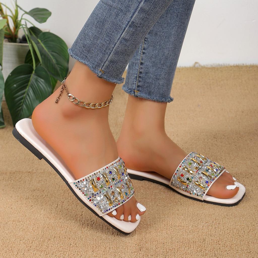 2024 Summer Large Size Slippers for Women New Ladies Flat Beach Slippers Women Diamond Sandals Luxury Designer Black Outdoor Shoes