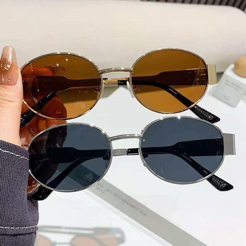 New Small Metal Frame Men Sunglasses Women Vintage Designer Sun Glasses Fashion Women Anti Glare Eyewear Uv400 Shades Glasses