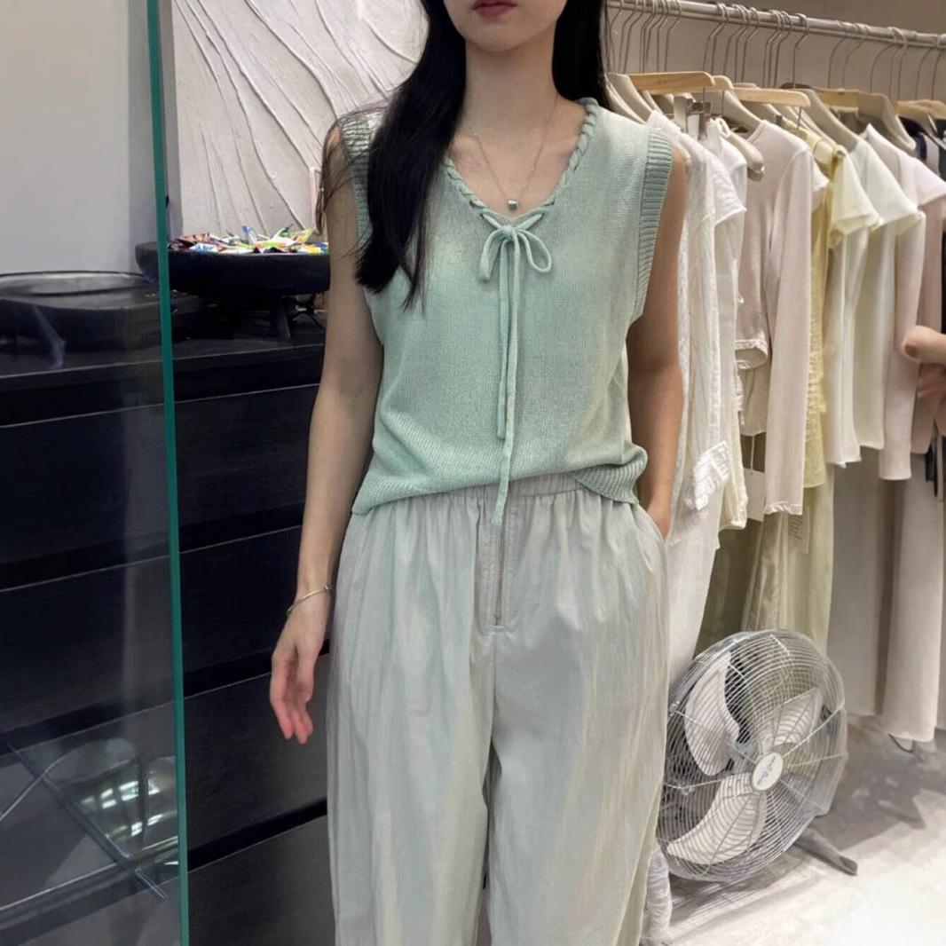 

Женский летний вязаный жилет с ажурным узором в корейском стиле - Приталенный, универсальный и модный топ с круглым вырезом One Size (up to 125 lbs) зелёный