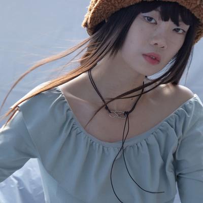 Kitschic Clamshell Metal necklace_Brown