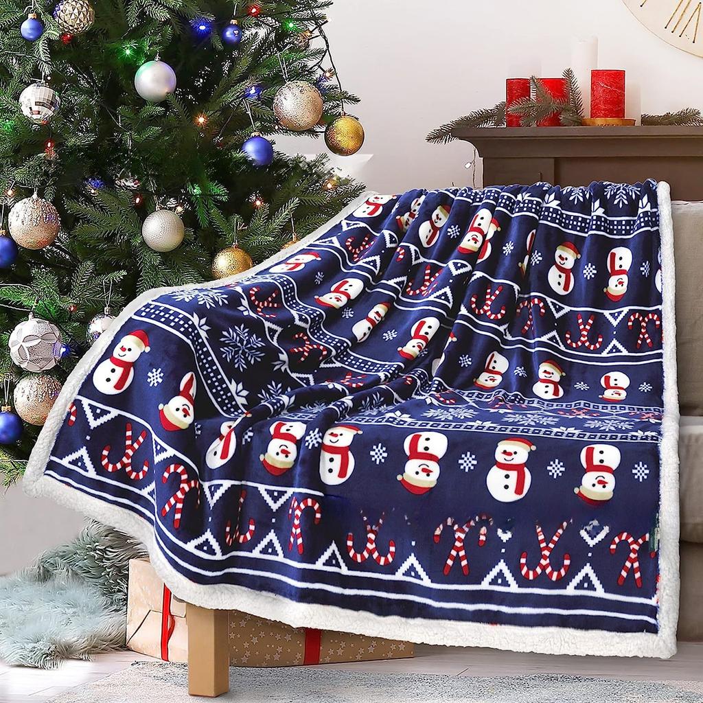 Christmas Red Snowflake Fleece Blanket - Super Soft & Warm Winter Sofa Office Nap Throw Festive Gifting