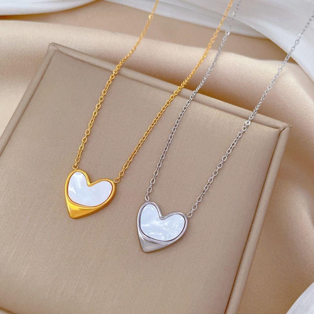Titanium Steel Pendant Necklace Tilted Shell Heart Clavicle Chain New Necklace  Jewelry Accessories