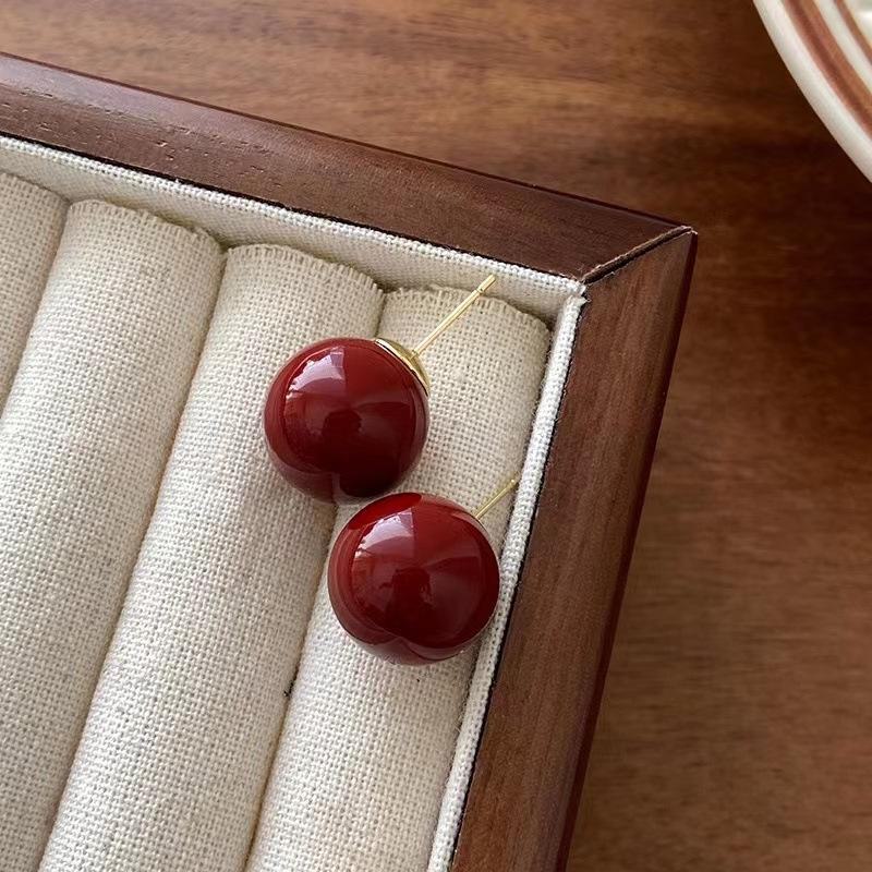 2025 Hot-Selling Hong Kong Style Wine Red Sugar Bean Pearl Earrings for Women - Niche, Advanced Design