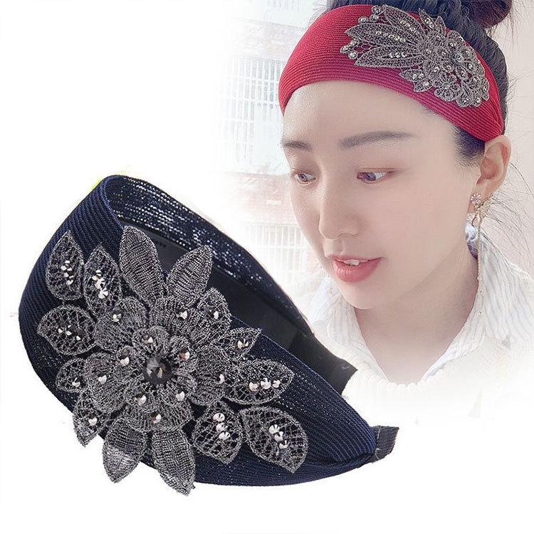 Elegant Wide-Brim Flower Headband – Breathable, Non-Slip Hair Accessory for Women