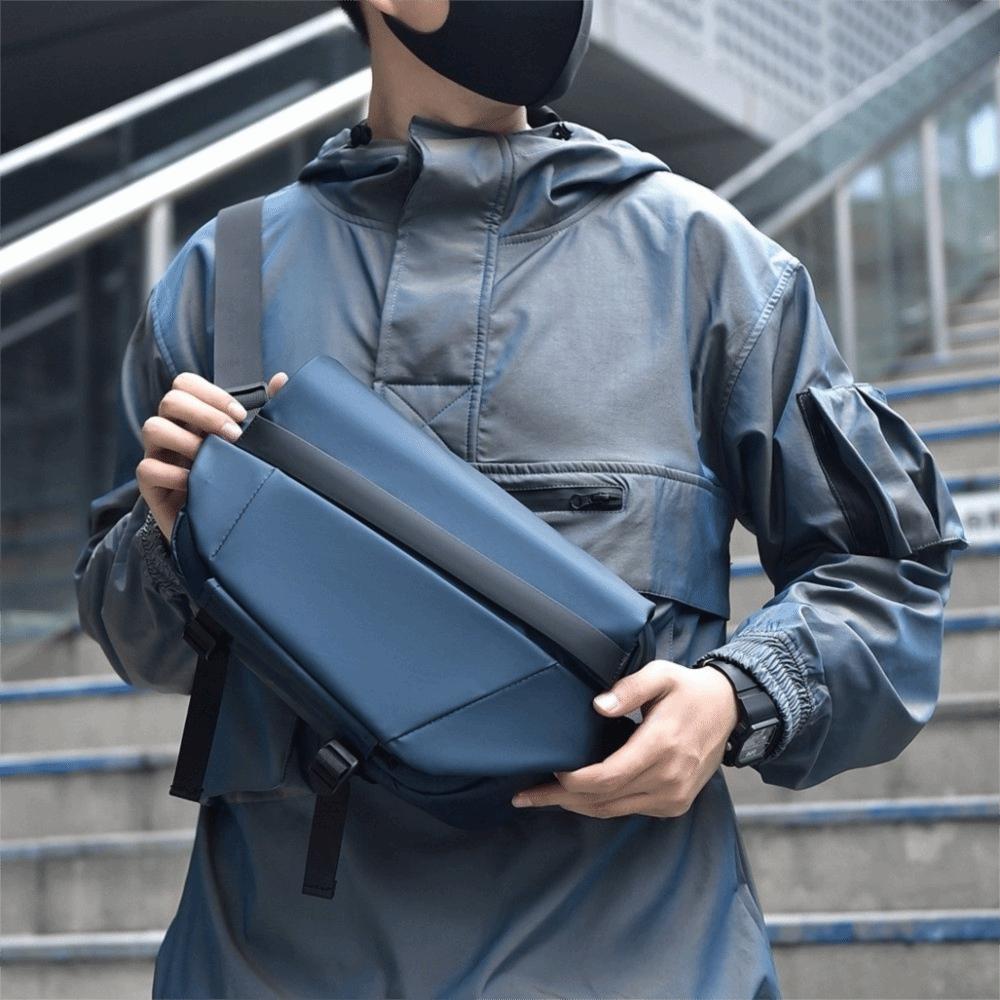 Large Capacity Oxford Cloth Bag Korean Crossbody Bag Zipper Men Chest Bag  Travel