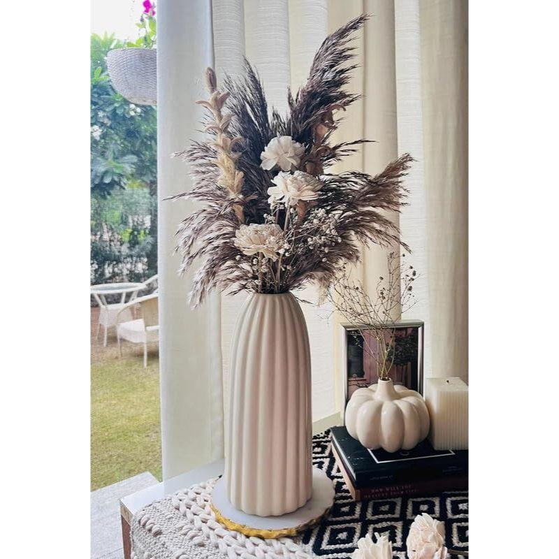 Off- White Flower Vase – Stylish Bottle Shape Design, Ideal for Office and Living Room Centerpieces, Elegant Pot