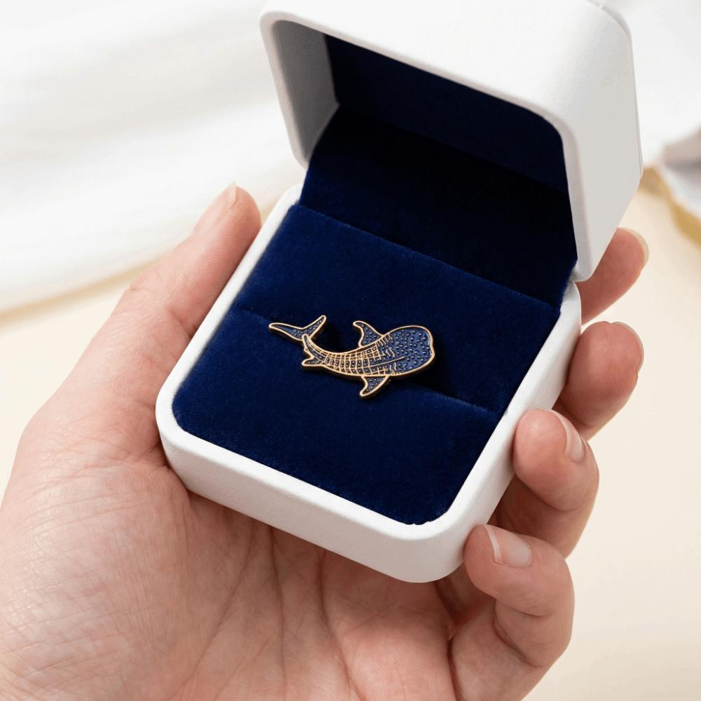 2 Pcs Vintage Whale Dolphin Badge Animal Fish Shaped Metal Badge Whale Dolphin Brooch Female