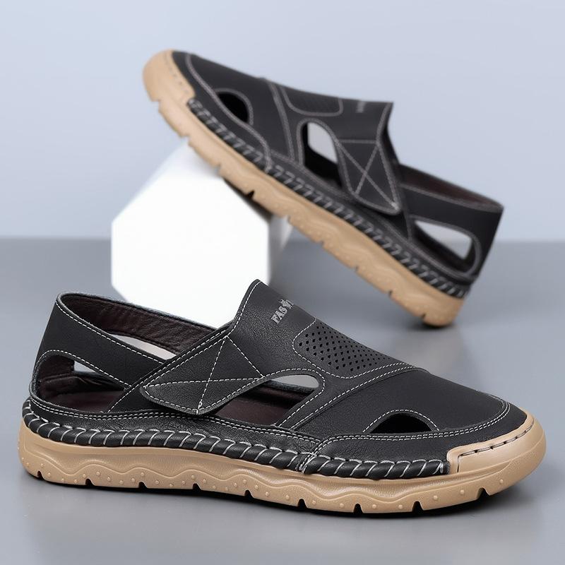 2025 Summer New Leather Sandals for Men Solid Color Fashion Casual Soft Sole Hallow Breathable Antiskid Designer Shoes Man