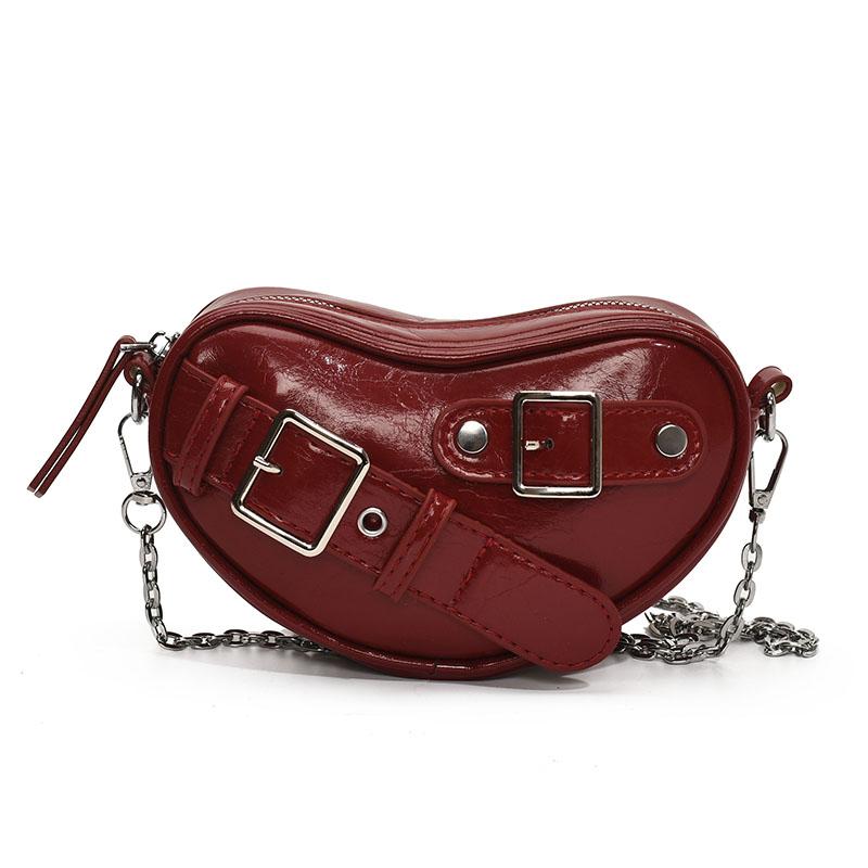 

Fashion Cute Y2K Heart Shaped Lady Crossbody Bag Punk Style Gothic Handbag Purse Girls Small Messenger Bag with Chain Shoulder